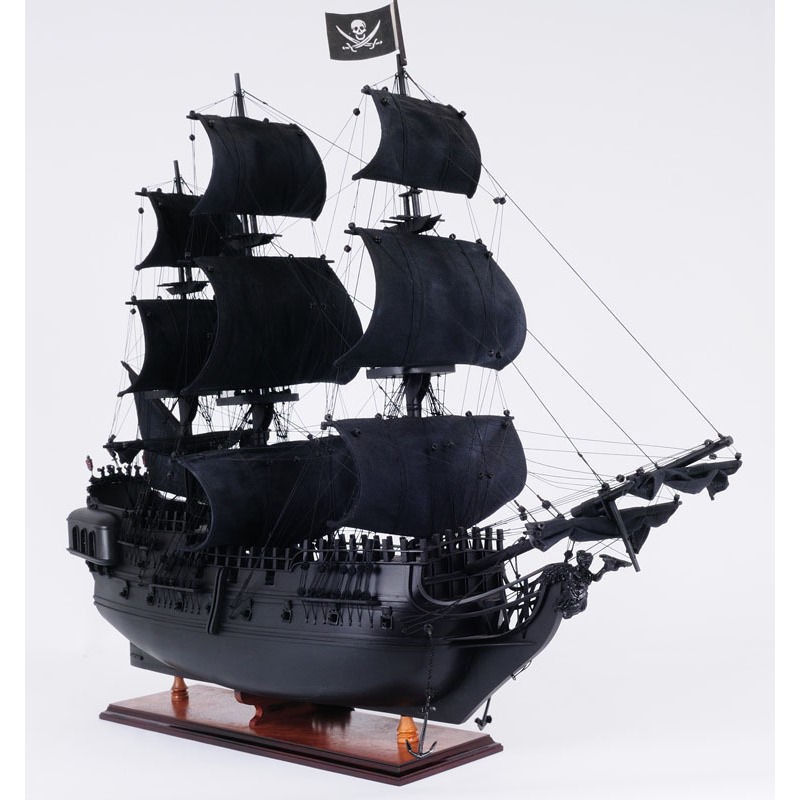 pirate ship black pearl